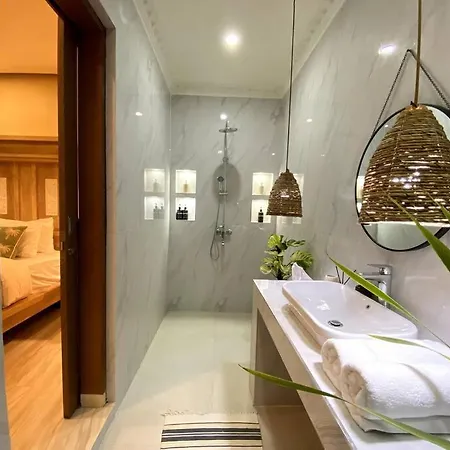 Cozy 3 Bedroom Villa In Seminyak Exterior photo