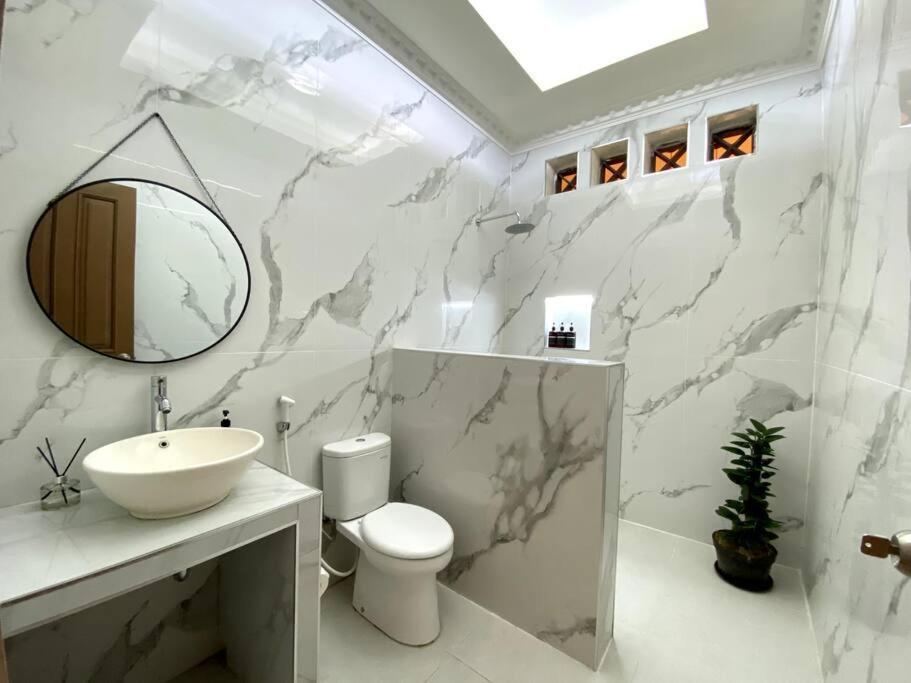Villa Cozy 3 Bedroom In Seminyak (Bali)